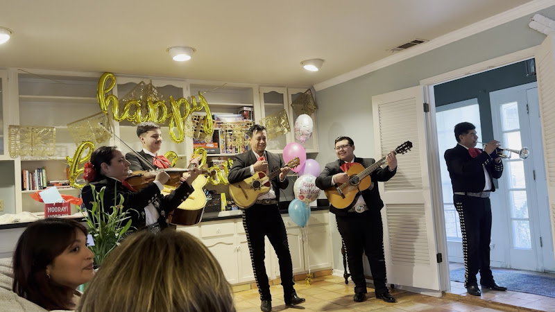 Mariachi Alma De Jalisco