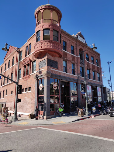 Mariachi Plaza